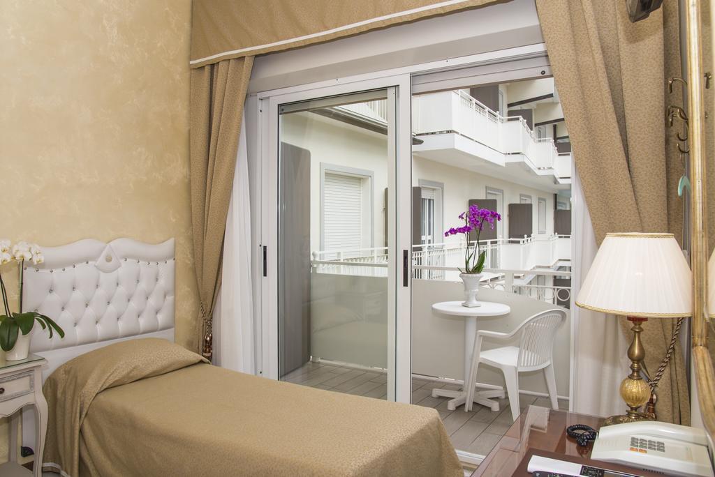 Miramare Hotel 4*